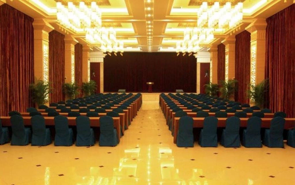 Yunheng Hotel Neijiang Exterior photo