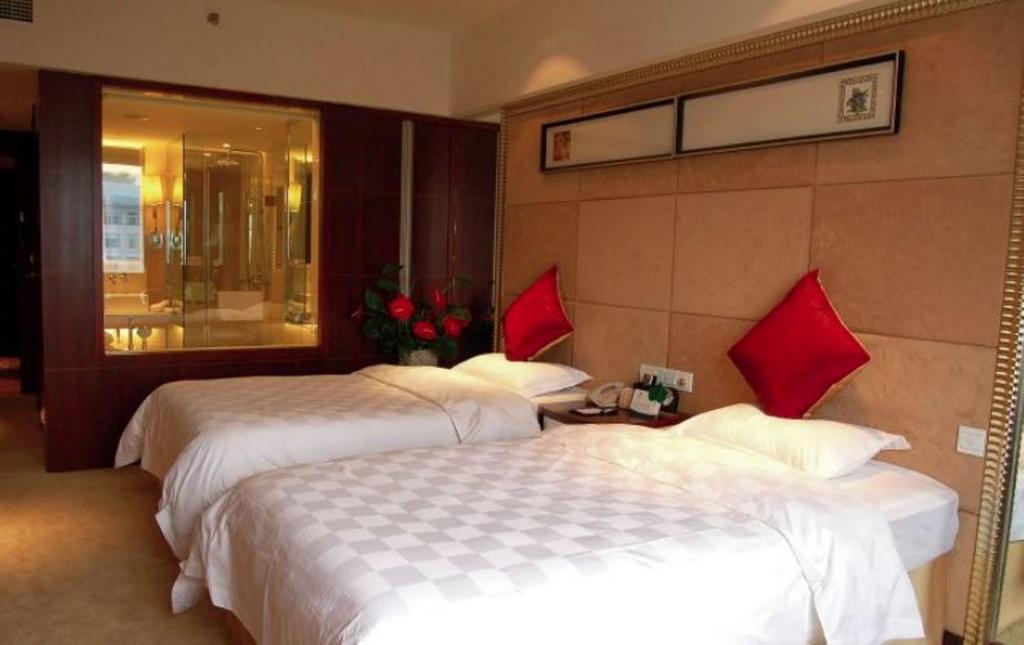 Yunheng Hotel Neijiang Exterior photo