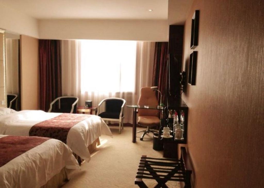 Yunheng Hotel Neijiang Exterior photo