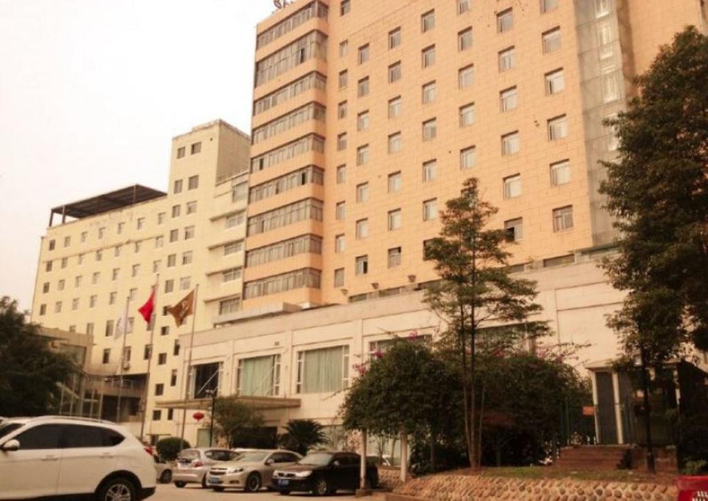 Yunheng Hotel Neijiang Exterior photo